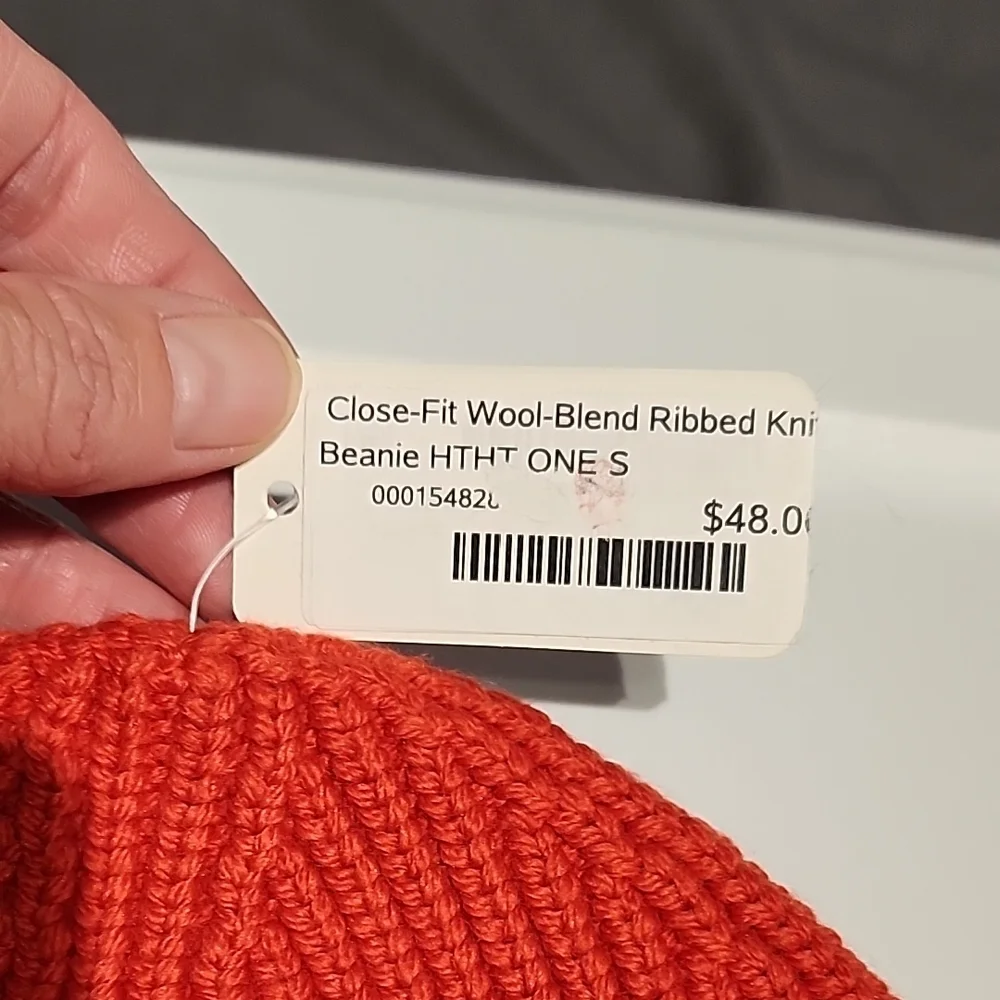 Lululemon Red Knit Beanie NWT